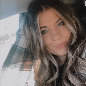 Meet your Posher, Makayla